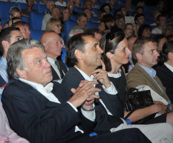 Gilbert Collard, Robert Ménard et sa femme Emmanuelle Duverger - Marine Le Pen au MNEL (Mouvement pour une Europe des Nations et des libertés) à Perpignan le 27 juin 2015. Le MNEL est un nouveau groupe du parlement Européen situé à l'extrême-droite.
