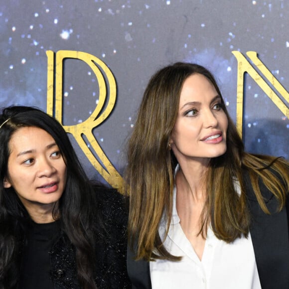 Salma Hayek, Chloe Zhao, Angelina Jolie et Gemma Chan - Première du film "Les Eternels" à Londres. Le 27 octobre 2021. @ Doug Peters/Empics/ABACAPRESS.COM