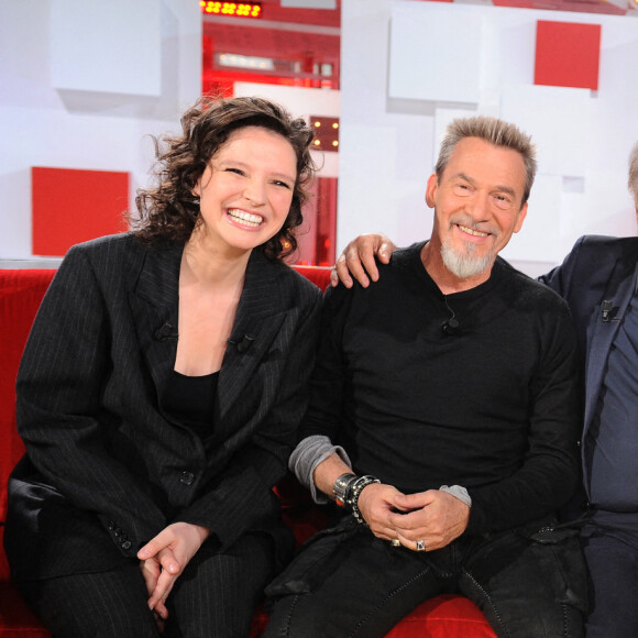 Exclusif - Anne Sila, Florent Pagny, Michel Drucker, Serge Lama et Emmanuel Chaunu - Enregistrement de l'émission "Vivement Dimanche" présentée par M.Drucker. © Guillaume Gaffiot / Bestimage 