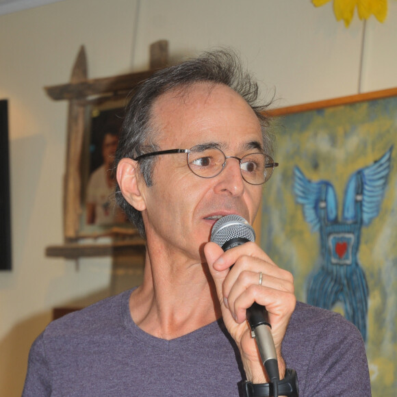 Exclusif - Jean-Jacques Goldman - Vente aux enchères à l'occasion du 20ème anniversaire du spectacle "Les Vendanges du Coeur" à Ouveillan, près de Narbonne (Aude) au profit des "Restos du Coeur"