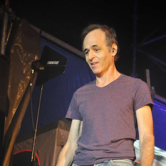 Exclusif - Jean-Jacques Goldman - Vente aux enchères à l'occasion du 20ème anniversaire du spectacle "Les Vendanges du Coeur" à Ouveillan, près de Narbonne (Aude) au profit des "Restos du Coeur" le 20 juillet 2014.