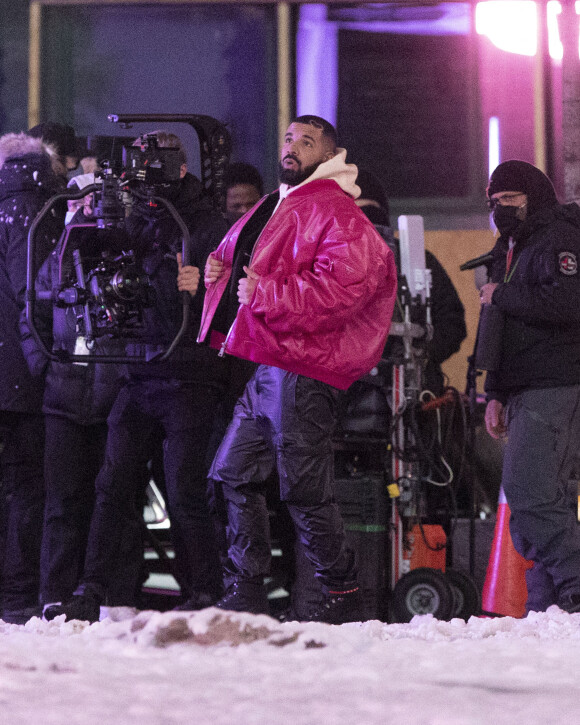 Exclusif - Drake pendant le tournage d'un clip vidéo à Toronto, Ontario, Canada, le 28 février 2021.