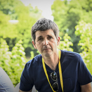 Thomas Sotto au festival international de journalisme de Couthures-sur-Garonne, France, le 9 juillet 2021. © Thierry Breton/Panoramic/Bestimage