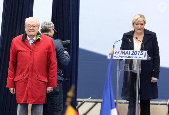 Jean-Marie et Marine Le Pen Traditionnel défilé du Front National à l'occasion du 1er mai, avec dépôt de gerbe au pied de la statue de Jeanne d'Arc, puis discours de Marine Le Pen place de l'Opéra. Paris, le 1er Mai 2015