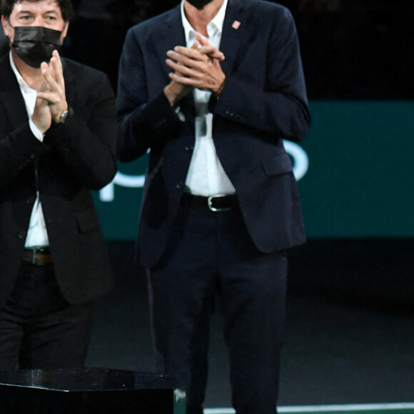 Novak Djokovic et Daniil Medvedev - Novak Djokovic remporte la finale homme du Rolex Paris Masters face à Daniil Medvedev le 7 novembre 2021. © Veeren/Bestimage