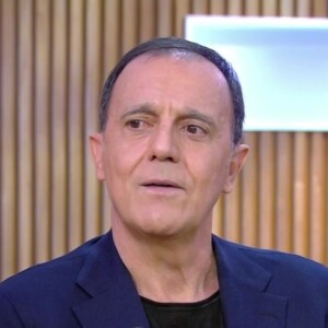 Thierry Beccaro dans "C à Vous" pour présenter son nouveau livre-témoignage, "Ma résilience à moi" (Plon).