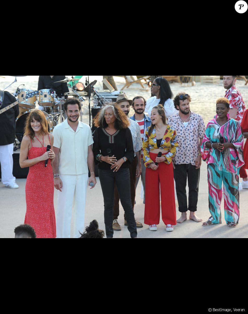 Exclusif - Carla Bruni-Sarkozy, Amir Haddad, Marijosé Alie, Andriamad, Boulevard des Airs, Claudio Capéo, Christiane Obydol - Jour 2 - Enregistrement de l'émission "Tous en Martinique, coeur d'Outremer" au Club Med Les Boucaniers, qui sera diffusée le 11 novembre à 21h05 sur France 3. Le 29 mai 2021 © Veeren / Bestimage