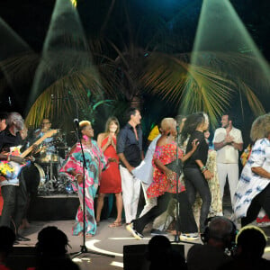 Exclusif - Jacob Desvarieux (Kassav''), Christiane Obydol (Zouk Machine)), Carla Bruni-Sarkozy, Dany Brillant, Jocelyne Béroard (Kassav'), Vaimalama Chaves, Laury Thilleman - Jour 2 - Enregistrement de l'émission "Tous en Martinique, coeur d'Outremer" au Club Med Les Boucaniers, qui sera diffusée le 11 novembre à 21h05 sur France 3. Le 29 mai 2021 © Veeren / Bestimage