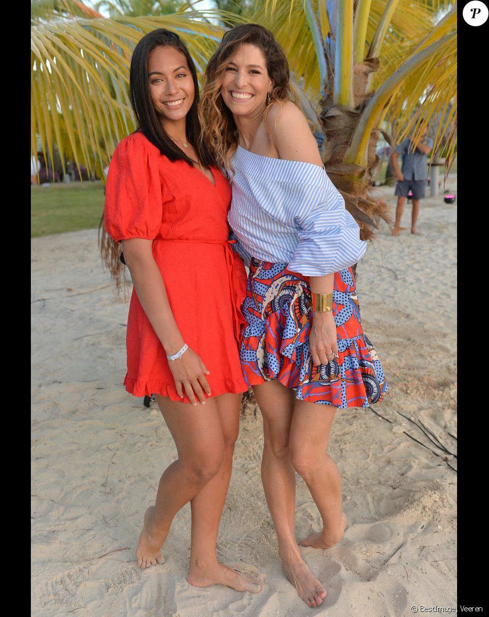 Exclusif - Vaimalama Chaves et Laury Thilleman - Jour 1 - Backstage - Enregistrement de l'émission "Tous en Martinique, coeur d'Outremer" au Club Med Les Boucaniers, qui sera diffusée le 11 novembre à 21h05 sur France 3. Le 28 mai 2021 © Veeren / Bestimage