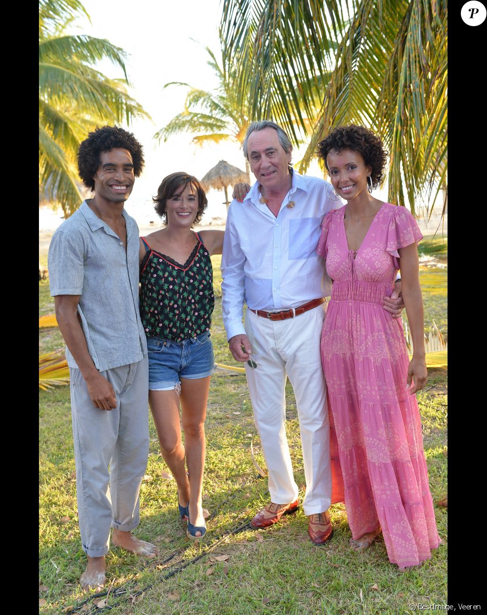 Exclusif - Julien Béramis, Béatrice de La Boulaye, Philippe Lavil et Sonia Rolland - Jour 2 - Backstage - Enregistrement de l'émission "Tous en Martinique, coeur d'Outremer" au Club Med Les Boucaniers, qui sera diffusée le 11 novembre à 21h05 sur France 3. Le 29 mai 2021 © Veeren / Bestimage