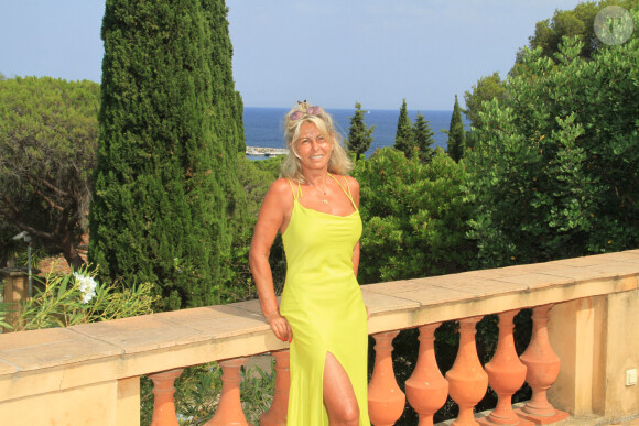 Exclusif - Rendez-vous avec Caroline Margeridon dans sa villa sur les hauteurs de Saint-Tropez. Le 24 juillet 2021 © Baldini / Bestimage