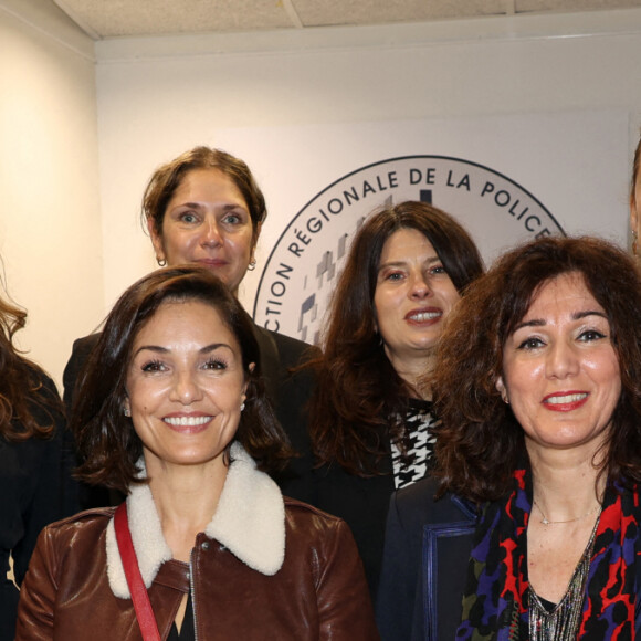 Exclusif - Nadia Farès, aux côtés des femmes commissaires de la Direction de la Police Judiciaire de Paris lors de la remise du prix du Quai des Orfèvres 2022 au nouveau siège de la police judiciaire à Paris (36 bastion) le 2 novembre 2022. @Didier Sabardin / Bestimage