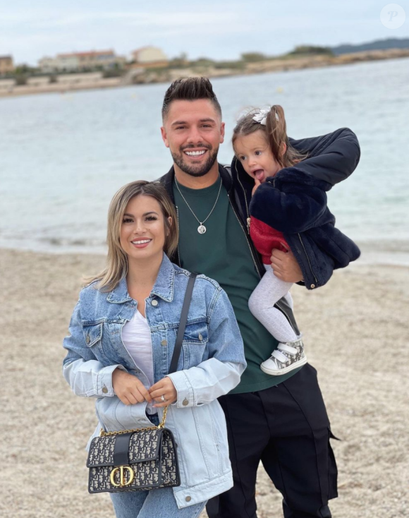 Carla Moreau et Kevin Guedj ont créé une poupée à l'éffigie de leur fille Ruby - Instagram