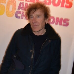 Alain Souchon - Photocall du concert "Charlebois, 50 ans en chansons" au théâtre Bobino à Paris le 11 avril 2016. © Veeren/Bestimage