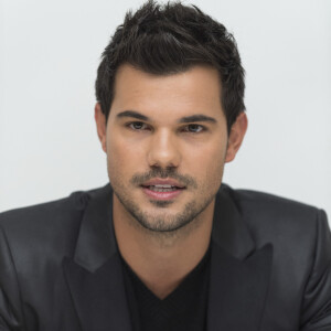 Taylor Lautner en conférence de presse pour la série Tv "Scream Queens" à l'hôtel Four Seasons de Beverly Hills le 7 octobre 2016.