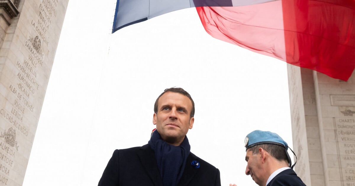 Drapeau français : est-ce anticonstitutionnel d'en modifier les