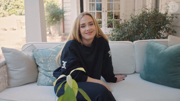 Capture d'écran de la vidéo "73 questions" de Vogue sortie le 21 octobre 2021, Adele fait visiter sa maison.