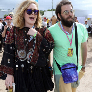 La chanteuse Adele et son compagnon Simon Konecki - Festival Glastonbury 2015, le 28 juin 2015. 