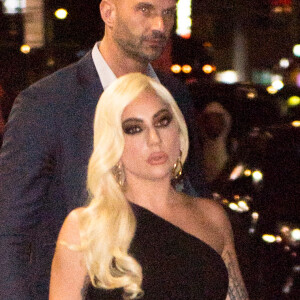 Lady Gaga se rend sur le plateau de l'émission "The Late Show with Stephen Colbert" à New York. Le 15 novembre 2021. @ BeautifulSignature/Splash News/ABACAPRESS.COM