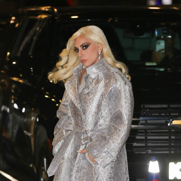 Lady Gaga à la sortie de son hôtel à New York, le 15 novembre 2021.