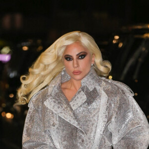 Lady Gaga à la sortie de son hôtel à New York, le 15 novembre 2021.
