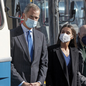 Le roi Felipe VI et la reine Letizia d'Espagne, assistent à la commémoration du 75e anniversaire de la création de la Société municipale des transports de Madrid.