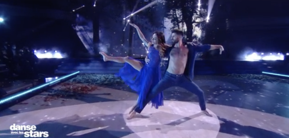 Bilal Hassani et Jordan Mouillerac lors de la demi-finale de "Danse avec les stars" - 19 novembre 2021, TF1