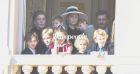 Charlotte Casiraghi : Son fils Raphaël Elmaleh fait son retour au balcon du palais, avec Caroline