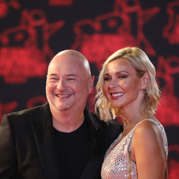 Sébastien Cauet et sa compagne Nathalie Dartois lors de la 23ème édition des NRJ Music Awards 2021 au Palais des Festivals de Cannes, le 20 novembre 2021. © Dominique Jacovides/Bestimage 