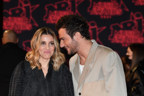Amir et sa femme Lital lors de la 23ème édition des NRJ Music Awards 2021 au Palais des Festivals de Cannes, le 20 novembre 2021. © Rachid Bellak/Bestimage 