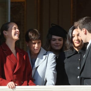 Pauline Ducruet, Camille Gottlieb, la princesse Stéphanie de Monaco, Louis Ducruet et sa femme Marie - La famille princière de Monaco apparaît au balcon du palais lors de la fête nationale de Monaco. © Bebert-Jacovides/Bestimage