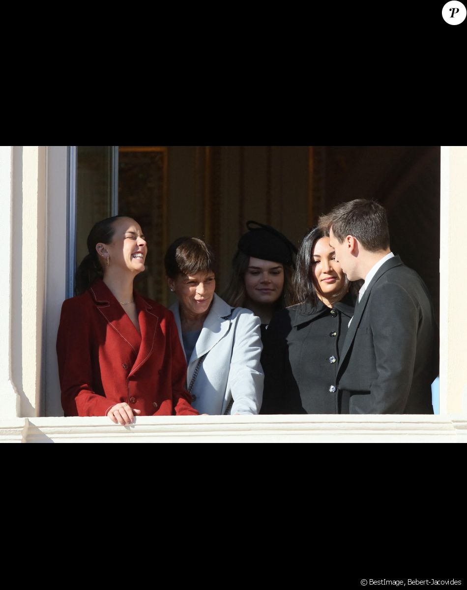 Pauline Ducruet, Camille Gottlieb, la princesse Stéphanie de Monaco, Louis Ducruet et sa femme Marie - La famille princière de Monaco apparaît au balcon du palais lors de la fête nationale de Monaco. © Bebert-Jacovides/Bestimage