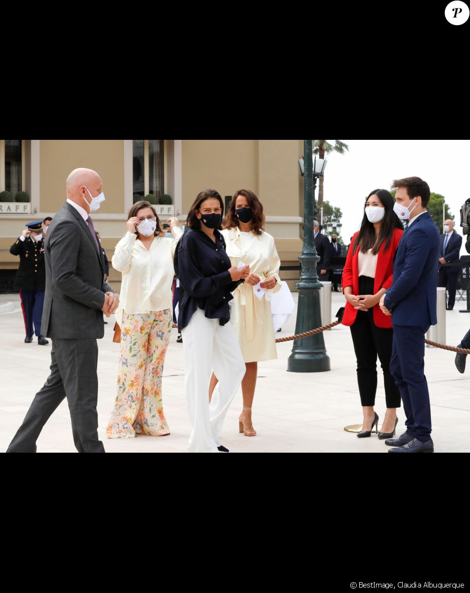La princesse Stéphanie de Monaco, et ses enfants Louis et sa femme Marie Ducruet, Pauline Ducruet, Camille Gottlieb - Le mardi 2 juin 2020 à Monaco, ce jour, qui restera sans doute dans les annales, marque l'inauguration par le couple princier de la nouvelle architecture de la Place du Casino. © Claudia Albuquerque / Bestimage