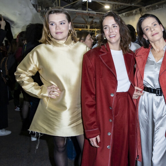 La princesse Stéphanie de Monaco et ses filles, Camille Gottlieb et la styliste Pauline Ducruet lors du défilé de mode prêt-à-porter "Alter" automne-hiver 2020/2021 lors de la semaine de la mode à Paris, France, le 25 février 2020. © Olivier Borde/Bestimage