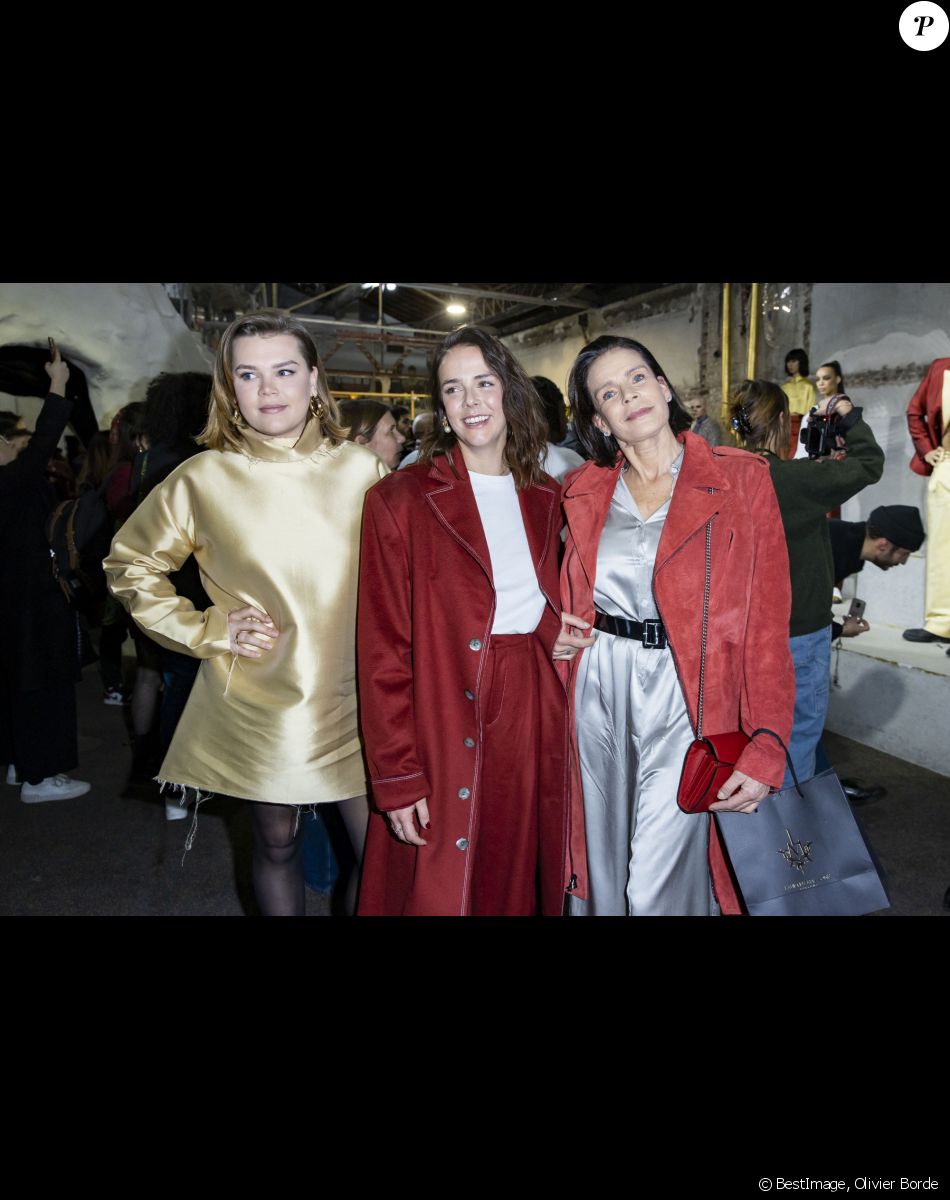 La princesse Stéphanie de Monaco et ses filles, Camille Gottlieb et la styliste Pauline Ducruet lors du défilé de mode prêt-à-porter "Alter" automne-hiver 2020/2021 lors de la semaine de la mode à Paris, France, le 25 février 2020. © Olivier Borde/Bestimage