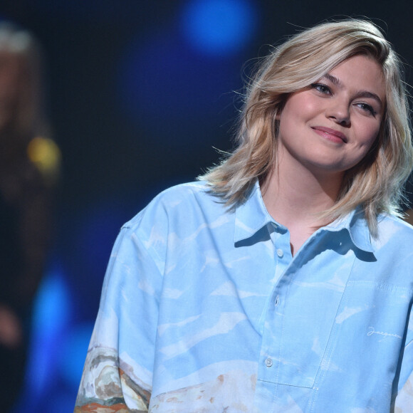 Louane Emera - Enregistrement de l'émission "300 Choeurs chantent Dassin" à Paris, le 15 septembre 2020. © Tiziano Da Silva / Bestimage