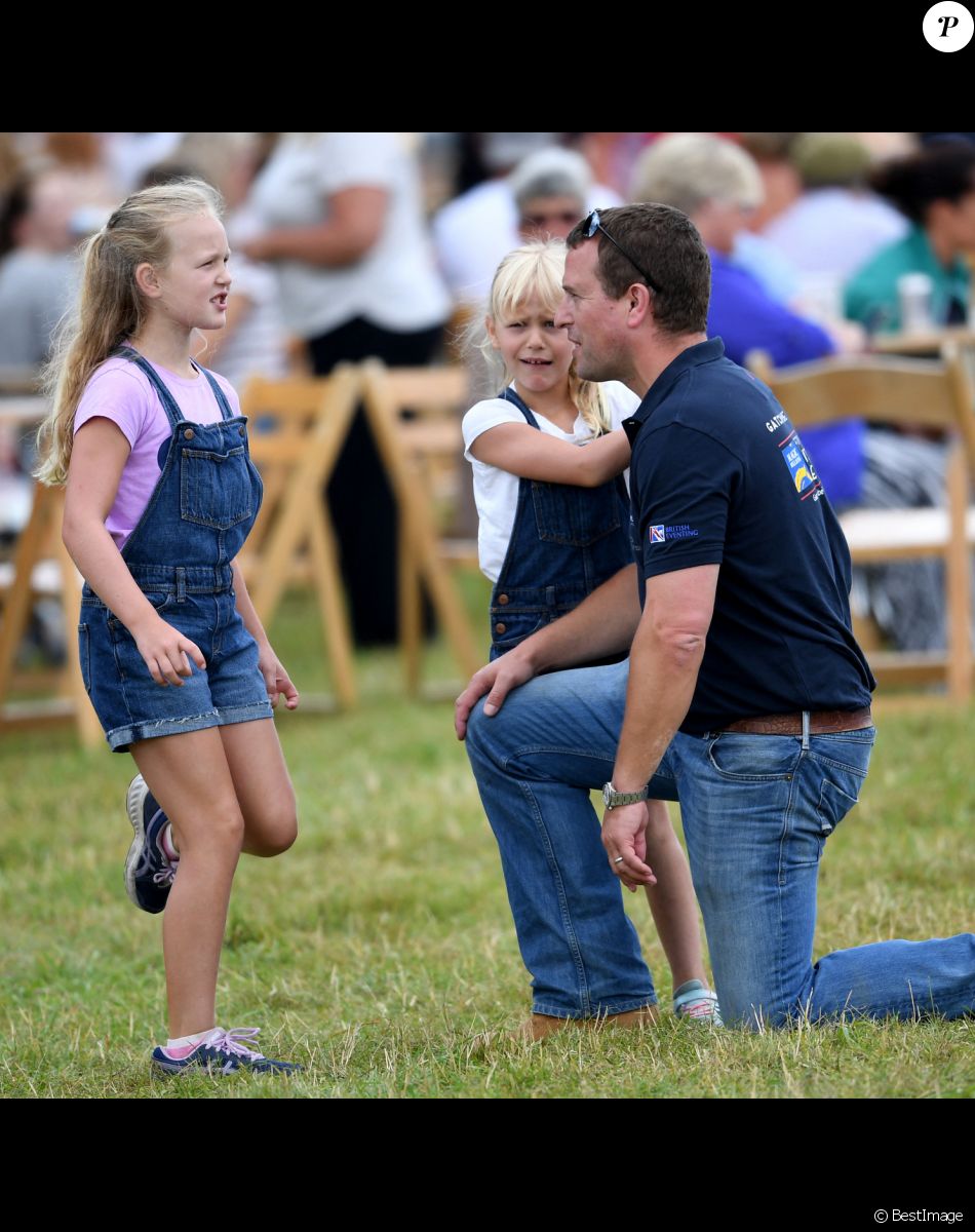 Peter Phillips avec ses filles Isla et Savannah - "2019 Festival of British Eventing" dans le parc Gatcombe au Royaume-Uni. Le 2 août 2019
