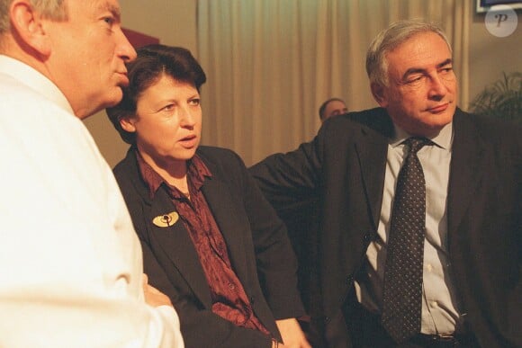 Jean Glavany, Martine Aubry et Dominique Strauss-Kahn à Paris en 2002