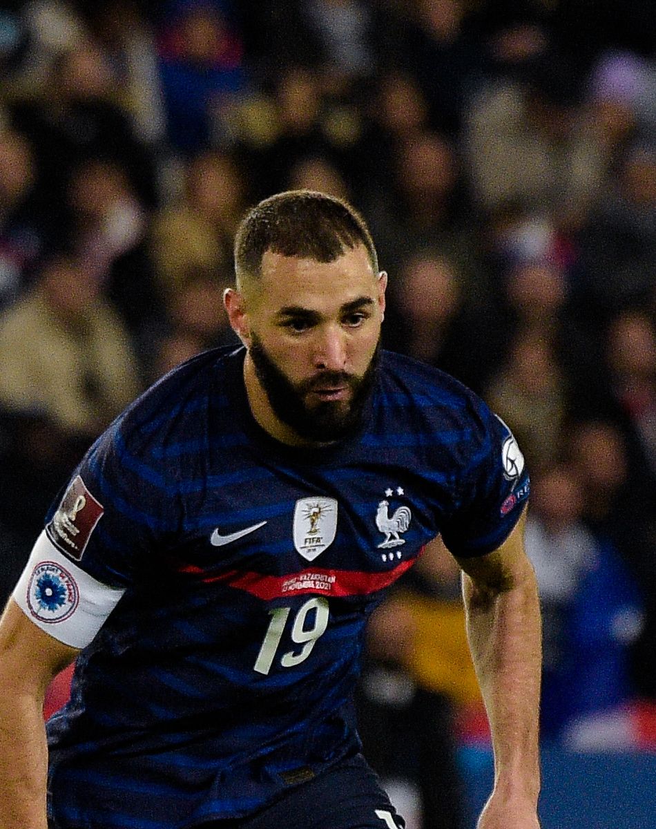 Karim Benzema (19 France) lors du match de football de qualification pour la Coupe du monde 2022 entre la France et le Kazakhstan au stade Parc des Princes à Paris, France, le 13 novembre 2021. La France a gagné 8-0. © Federico Pestellini/Panoramic/Bestimage