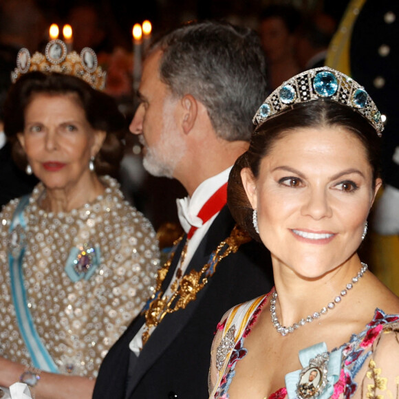 La reine Silvia de Suède, le roi Felipe VI d'Espagne, la princesse Victoria - La famille royale de Suède lors d'un dîner de gala au Palais Royal à Stockholm. Le 24 novembre 2021