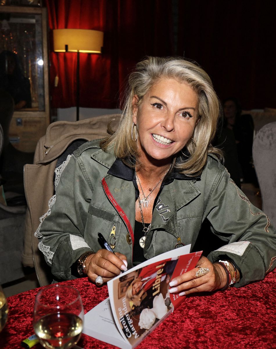 Exclusif - Caroline Margeridon - People à la soirée du lancement du livre "Libre !" de Caroline Margeridon à la Chope des Puces à Saint-Ouen. © Cédric Perrin / Bestimage