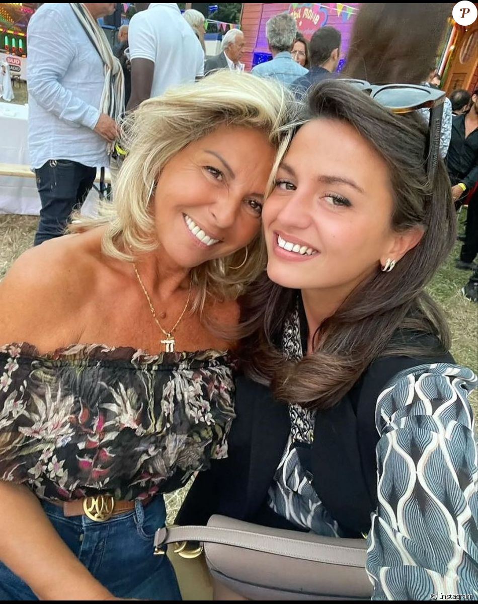 Caroline et Victoire Margeridon posent sur Instagram