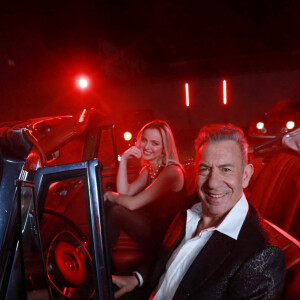 Exclusif - François Feldman et Liza lors du tournage du clip de la chanson "Funcky Confinement", sur le parking de la concession Star Rent, à Cannes. Le 3 mars 2021 © Franz Chavaroche / Nice Matin / Bestimage