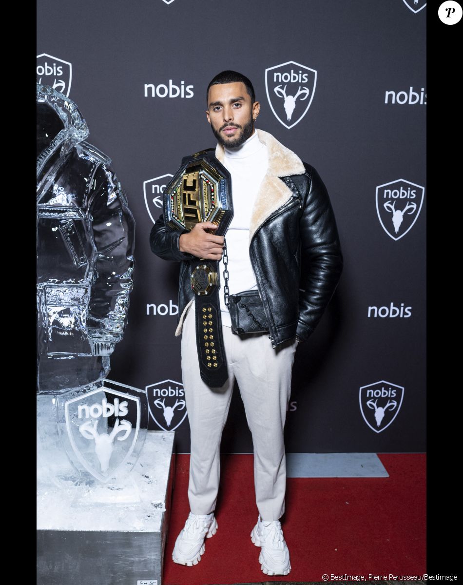Exclusif - Alex Zaiyn - Nobis fête ses 15 ans en inaugurant sa nouvelle boutique dans le 2ème arrondissement de Paris, France, le 25 novembre 2021. © Pierre Perusseau/Bestimage$