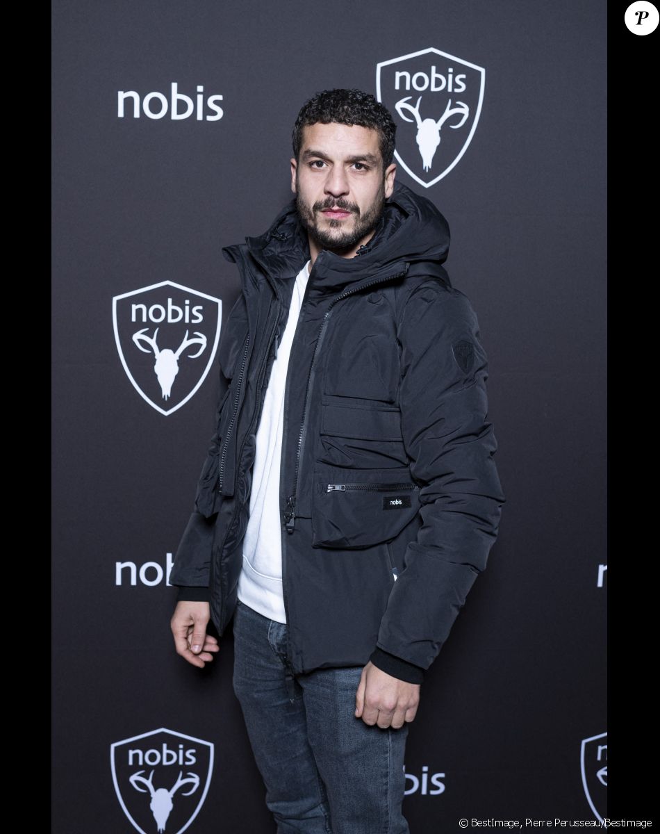 Exclusif - Soufiane Guerrab - Nobis fête ses 15 ans en inaugurant sa nouvelle boutique dans le 2ème arrondissement de Paris, France, le 25 novembre 2021. © Pierre Perusseau/Bestimage$