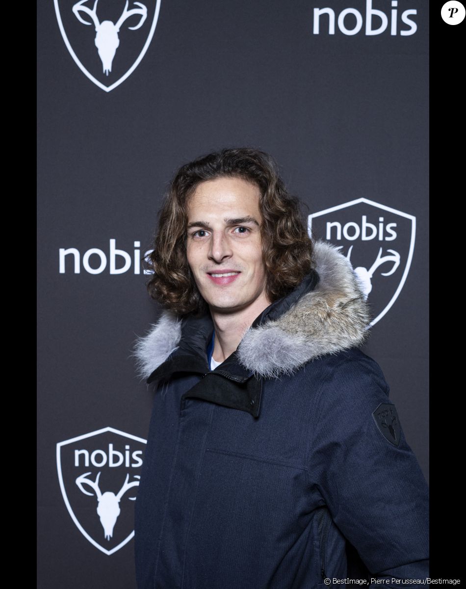 Exclusif - Paul de Saint-Sernin - Nobis fête ses 15 ans en inaugurant sa nouvelle boutique dans le 2ème arrondissement de Paris, France, le 25 novembre 2021. © Pierre Perusseau/Bestimage$