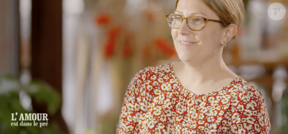 Stéphanie pendant ses speed-datings dans "L'amour est dans le pré" - M6