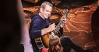 Garou révèle que sa fille Emelie a composé des chansons avec un ukulélé qu'il lui avait offert dans l'émission de Bernard Montiel, sur RFM.