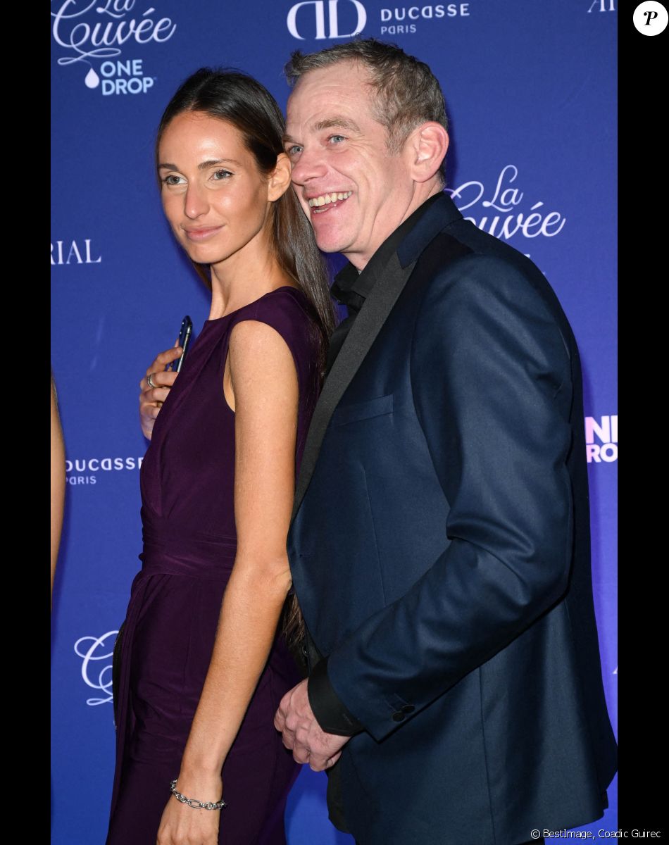 Exclusif - Garou et sa compagne Emily - Premier dîner caritatif de la Fondation One Drop au Pavillon Dauphine à Paris, le 19 novembre 2021. © Coadic Guirec/Bestimage