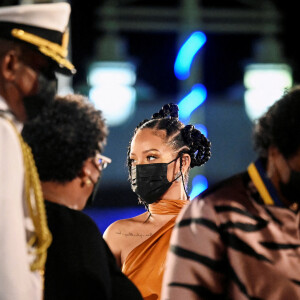 Rihanna - Le prince Charles, prince de Galles assiste à la cérémonie d'investiture présidentielle en présence de Rihanna à Heroes Square à Bridgetown à la Barbade le 29 novembre 2021.